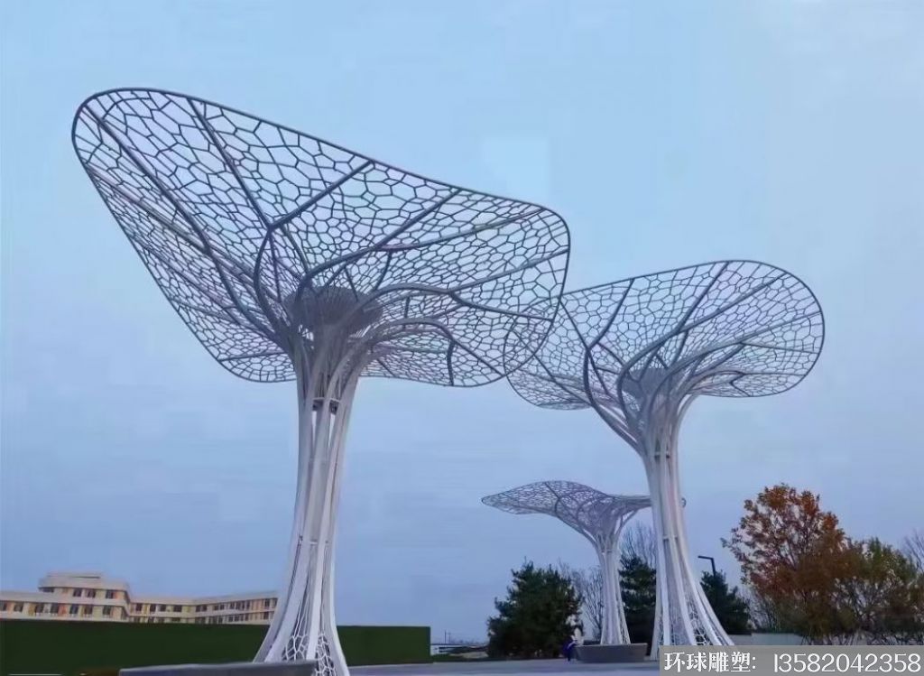 不銹鋼大型樹(shù)雕塑，燈光樹(shù)雕塑1